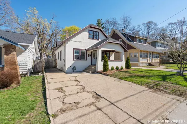 849 Burton SE Street, Grand Rapids, MI 49507