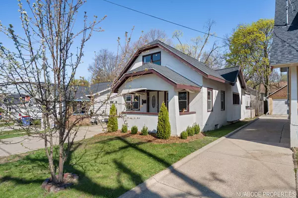 849 Burton SE Street, Grand Rapids, MI 49507