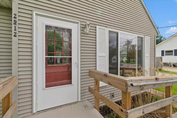 2912 Woodward SW Avenue, Wyoming, MI 49509