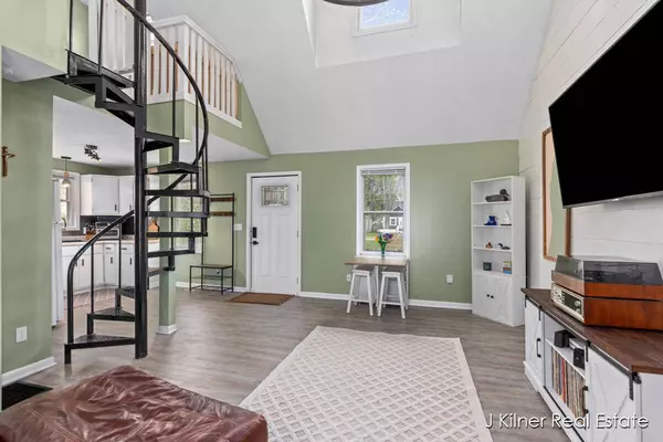 938 Hazen SE Street, Grand Rapids, MI 49507