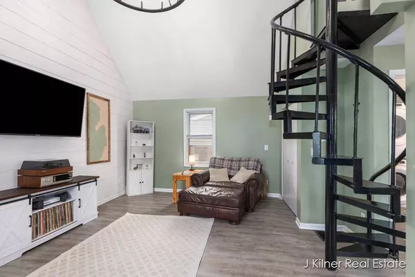 938 Hazen SE Street, Grand Rapids, MI 49507