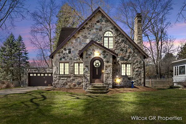 415 Charlotte NW Avenue, Grand Rapids, MI 49504