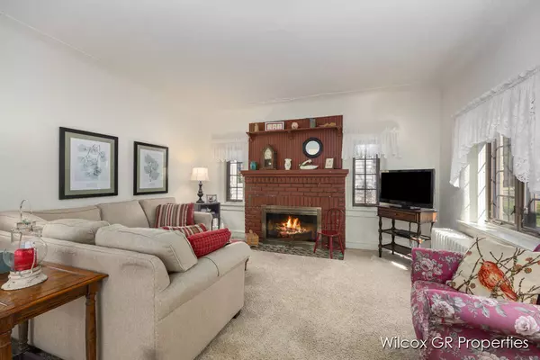 415 Charlotte NW Avenue, Grand Rapids, MI 49504