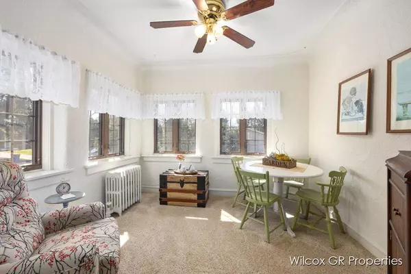 415 Charlotte NW Avenue, Grand Rapids, MI 49504