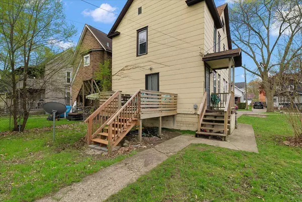 946 McReynolds NW Avenue, Grand Rapids, MI 49504