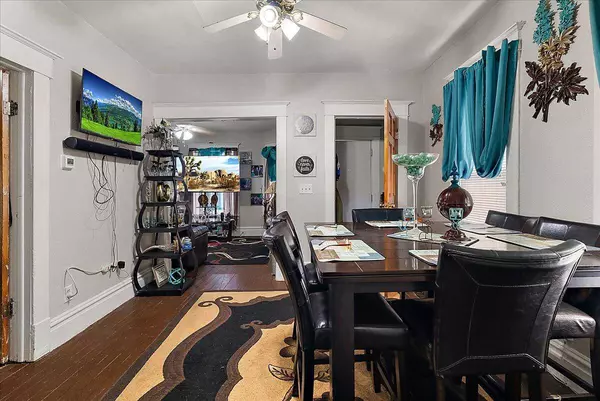 946 McReynolds NW Avenue, Grand Rapids, MI 49504