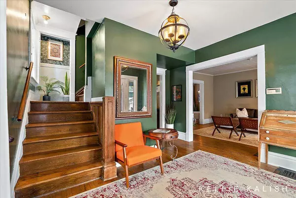 548 Pleasant SE Street, Grand Rapids, MI 49503