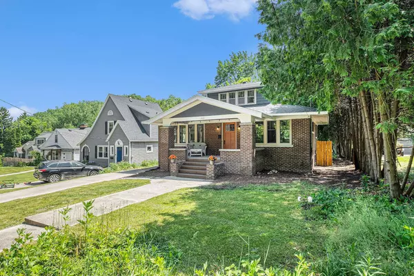 1412 4th NW Street, Grand Rapids, MI 49504