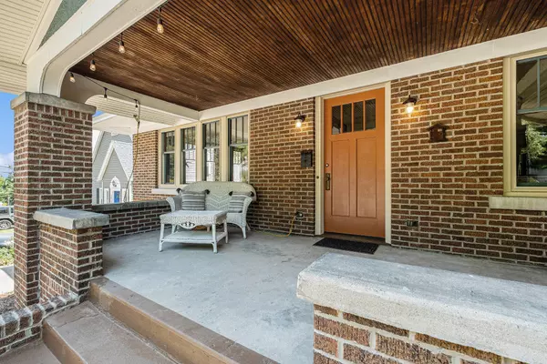 1412 4th NW Street, Grand Rapids, MI 49504