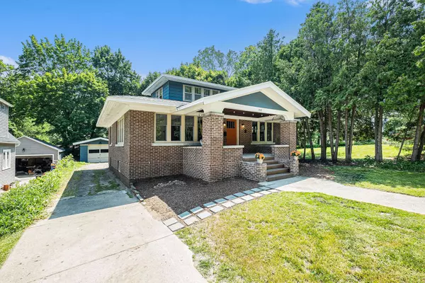 1412 4th NW Street, Grand Rapids, MI 49504