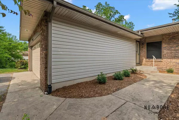 1427 Atlantic NW Street, Grand Rapids, MI 49504