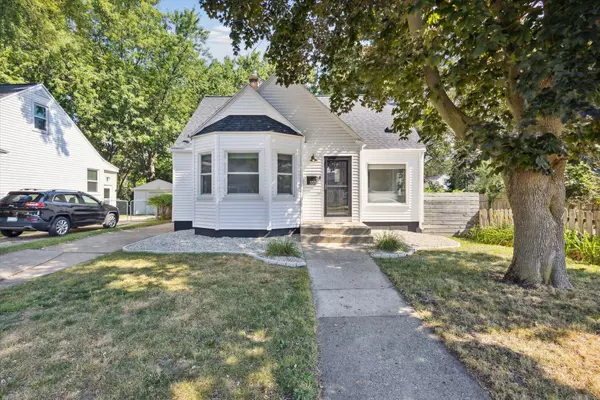 355 Eola SE Street, Grand Rapids, MI 49507