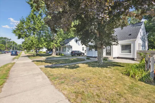 355 Eola SE Street, Grand Rapids, MI 49507