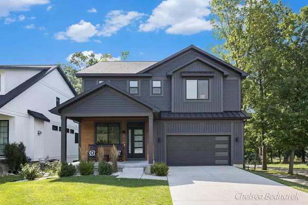 2726 Orange SE Avenue, Grand Rapids, MI 49546