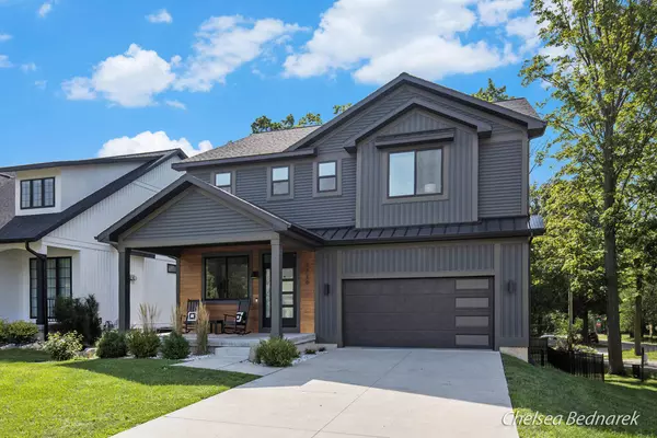 2726 Orange SE Avenue, Grand Rapids, MI 49546