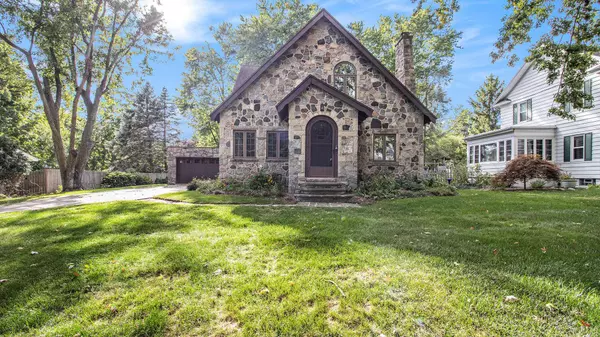 415 Charlotte NW Avenue, Grand Rapids, MI 49504