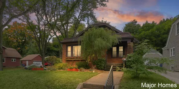 819 Van Buren NW Avenue, Grand Rapids, MI 49504