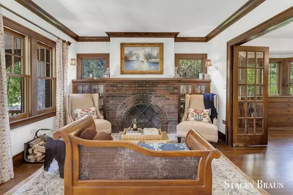 3131 Oak Hollow SE Drive, Grand Rapids, MI 49506