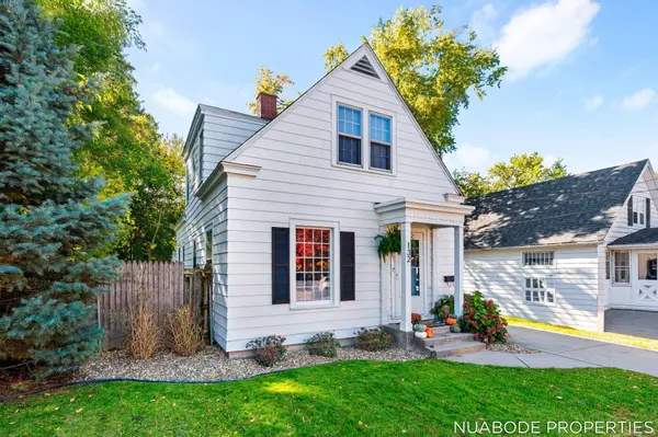 132 Graceland NE Street, Grand Rapids, MI 49505