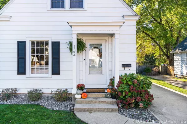 132 Graceland NE Street, Grand Rapids, MI 49505