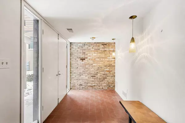 1443 Mount Mercy NW Drive, Grand Rapids, MI 49504