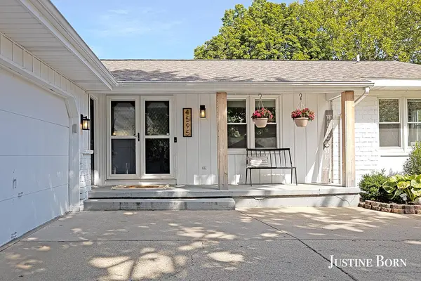 4595 41st SW Street, Grandville, MI 49418