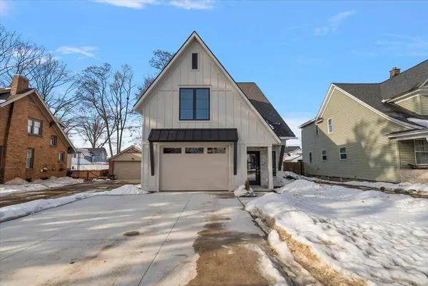 581 S Shore Drive, Holland, MI 49423