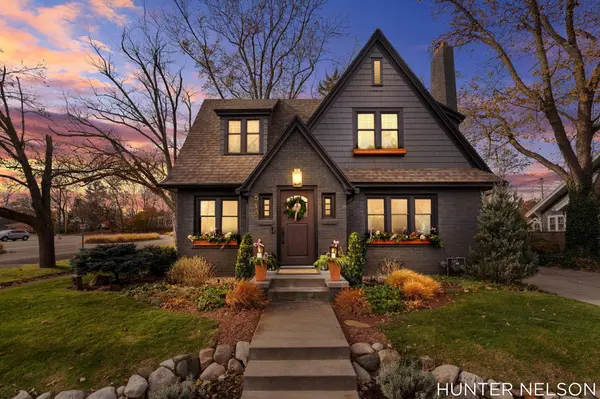 519 S 7th Street, Grand Haven, MI 49417