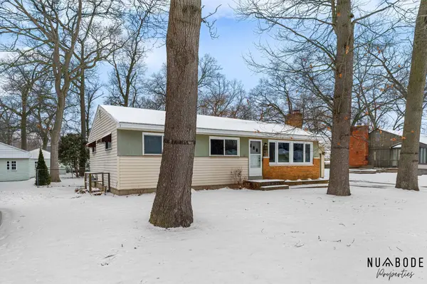 3447 Chippewa Drive, Norton Shores, MI 49441