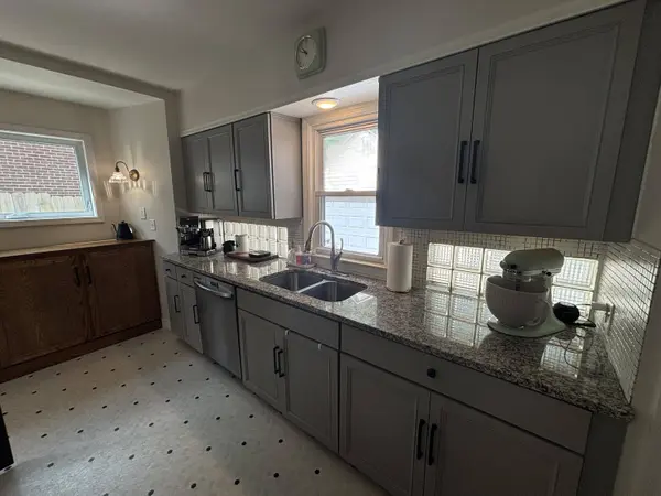 1411 Philadelphia SE Avenue, Grand Rapids, MI 49507
