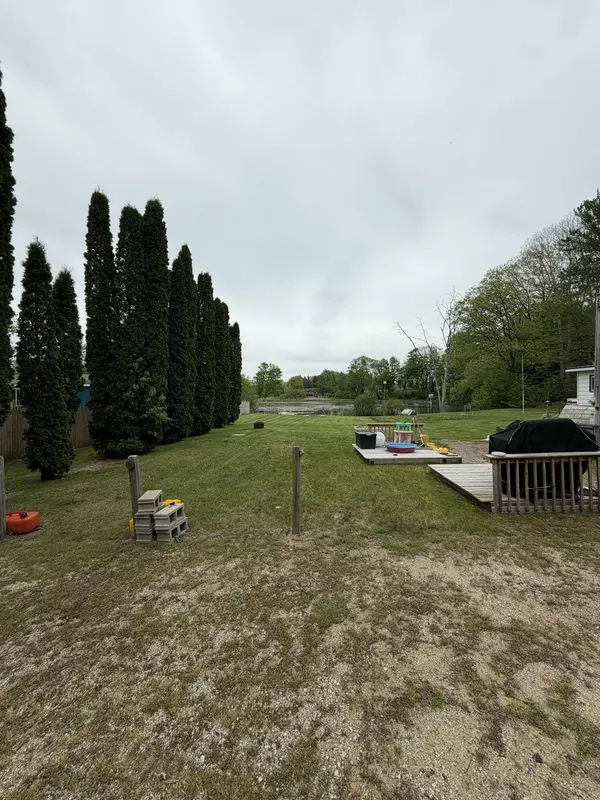 1410 N Park Street, Morley, MI 49336