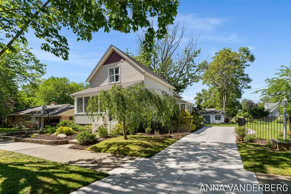 31 W 28th Street, Holland, MI 49423