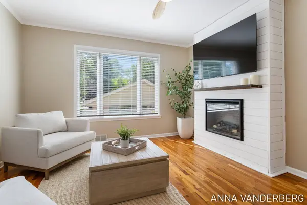 31 W 28th Street, Holland, MI 49423