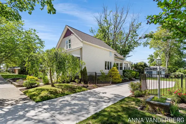 31 W 28th Street, Holland, MI 49423