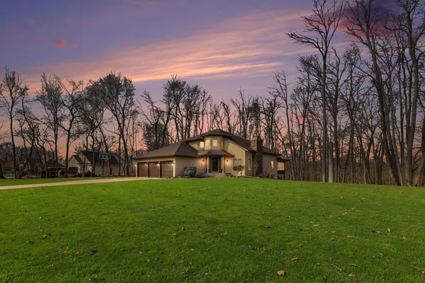 2011 Knollpoint NE Drive, Ada, MI 49301