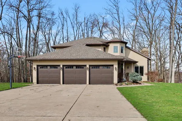 2011 Knollpoint NE Drive, Ada, MI 49301
