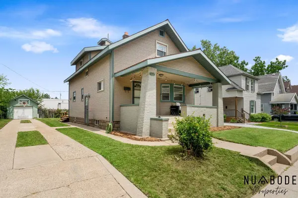 933 Crescent NE Street, Grand Rapids, MI 49503