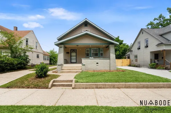 933 Crescent NE Street, Grand Rapids, MI 49503