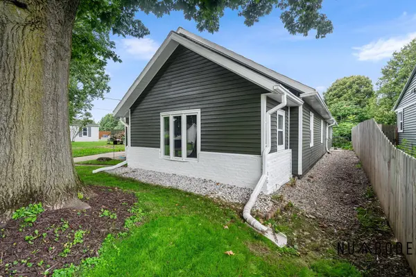 3135 Hoehn NW Street, Grand Rapids, MI 49504