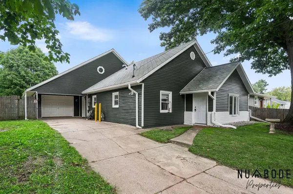 3135 Hoehn NW Street, Grand Rapids, MI 49504