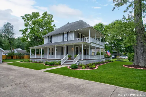 1718 Summit Street, Holland, MI 49423