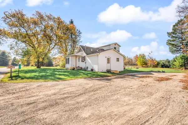 389 N Perry Street, Barryton, MI 49305