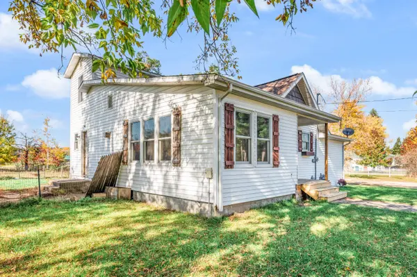 389 N Perry Street, Barryton, MI 49305