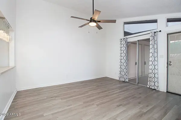 555 N MAY -- #3, Mesa, AZ 85201