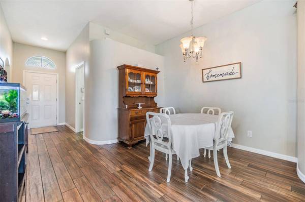 9712 WHITE BARN WAY, Riverview, FL 33569