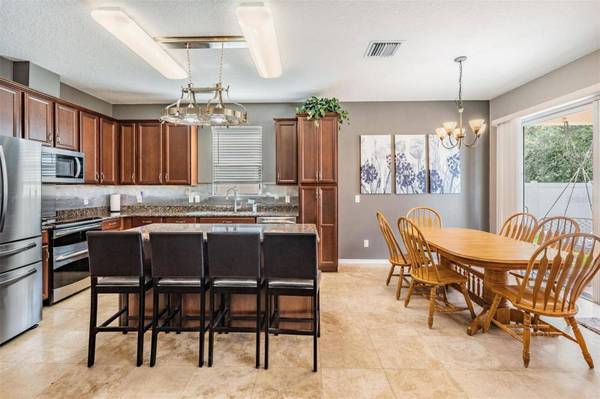 1524 RHODESWELL LN, Dover, FL 33527