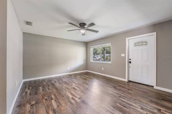 2612 LENNA AVE, Seffner, FL 33584