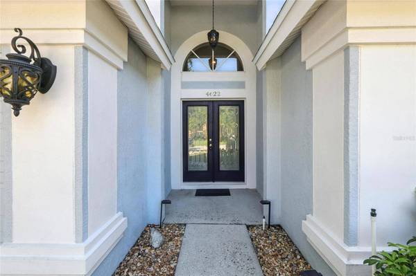 4622 PRESTON WOODS DR, Valrico, FL 33596