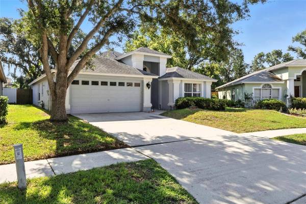 4622 PRESTON WOODS DR, Valrico, FL 33596