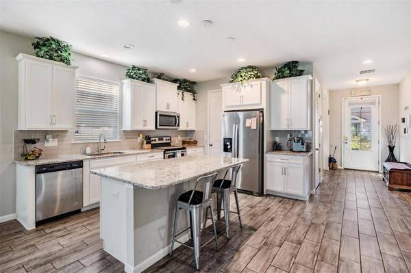 11610 BLUE WOODS DR, Riverview, FL 33569